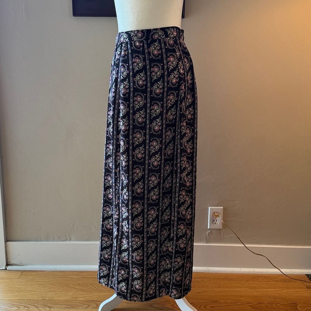 Floral Patterned Maxi Skirt